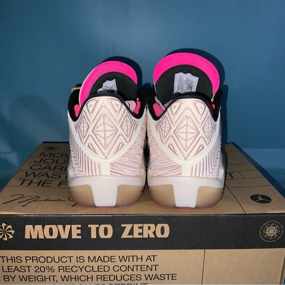 NEW Men's Jordan 38 Low Coconut Milk Size 10.5 FD2326-100 - Picture 4 of 8